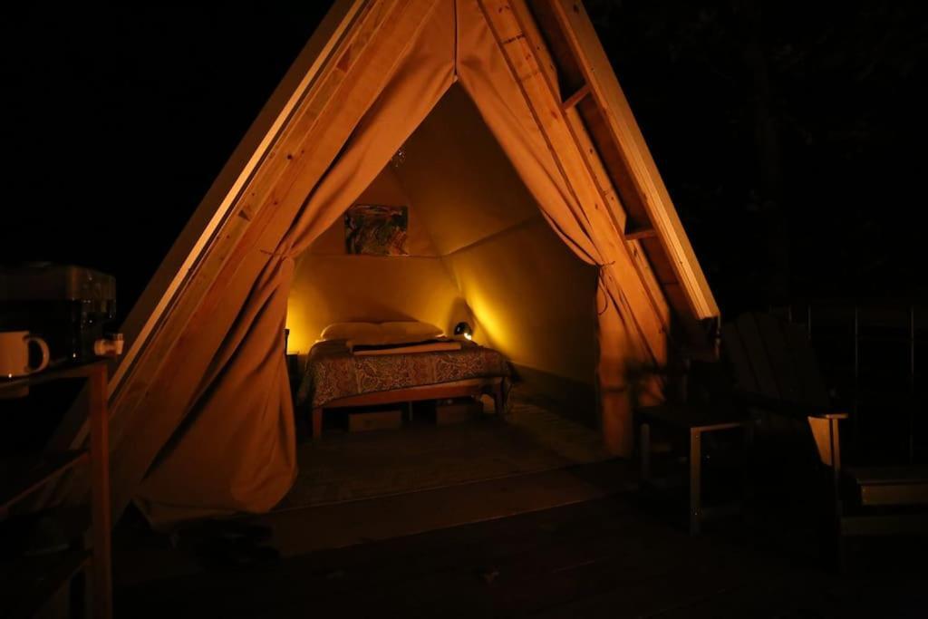Bohamia - Cozy A-Frame Glamp On 268 Acre Forest Retreat Talladega Esterno foto